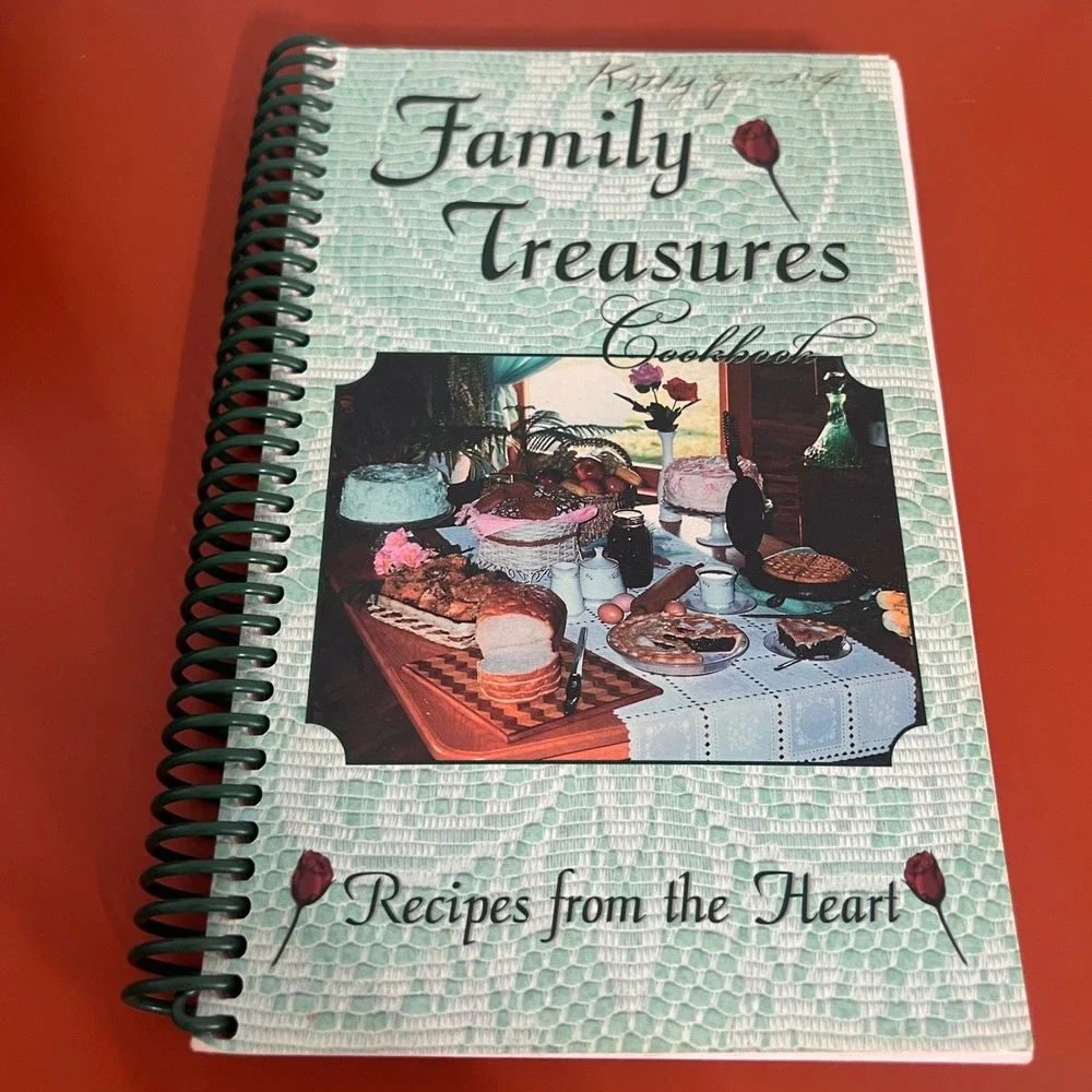 Family Treasures Cookbook Recipes from the Heart Amish Mabel Yoder Spiral Bound